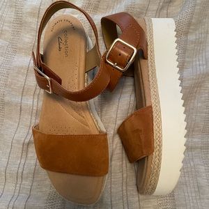 Clarks Lana Shore Platform Sandal